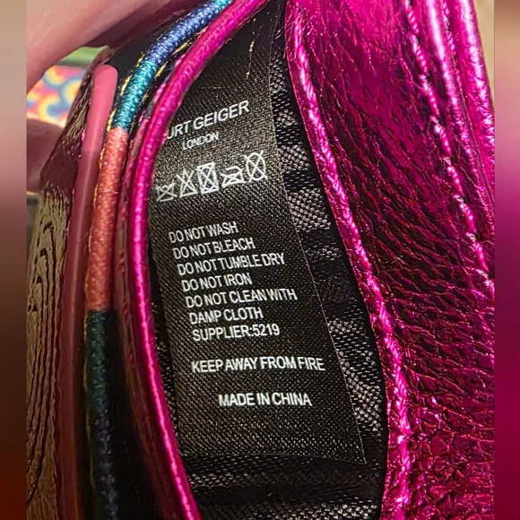 Kurt Geiger Fuschia Card Holder - Picture 6 of 10